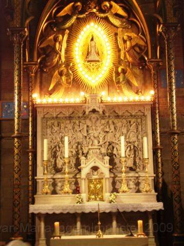 0013 O.L.Vrouw van de eik Basiliek Bon-Secours.JPG
